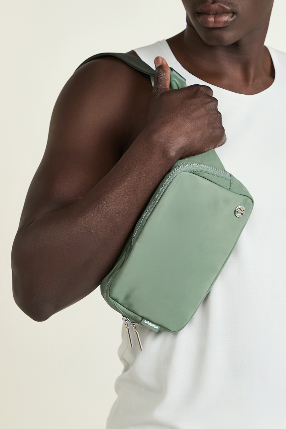 תמונת כל הלוק של Everywhere Belt Bag Large LULULEMON